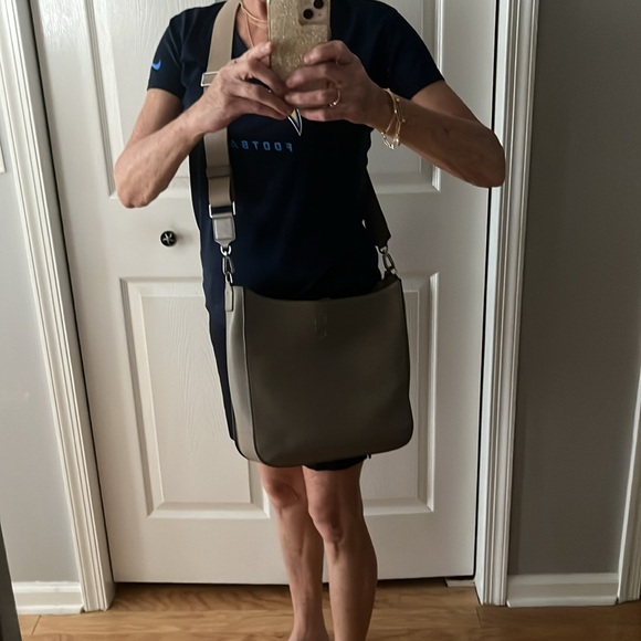 Tory Burch Thea Crossbody Bag - Picture 4 of 6